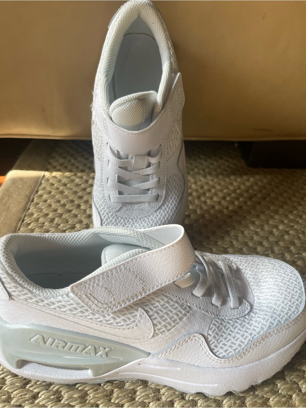 *Like New* Back to School Nike White Kids' Air Max Velcro Sneakers Size 2Y